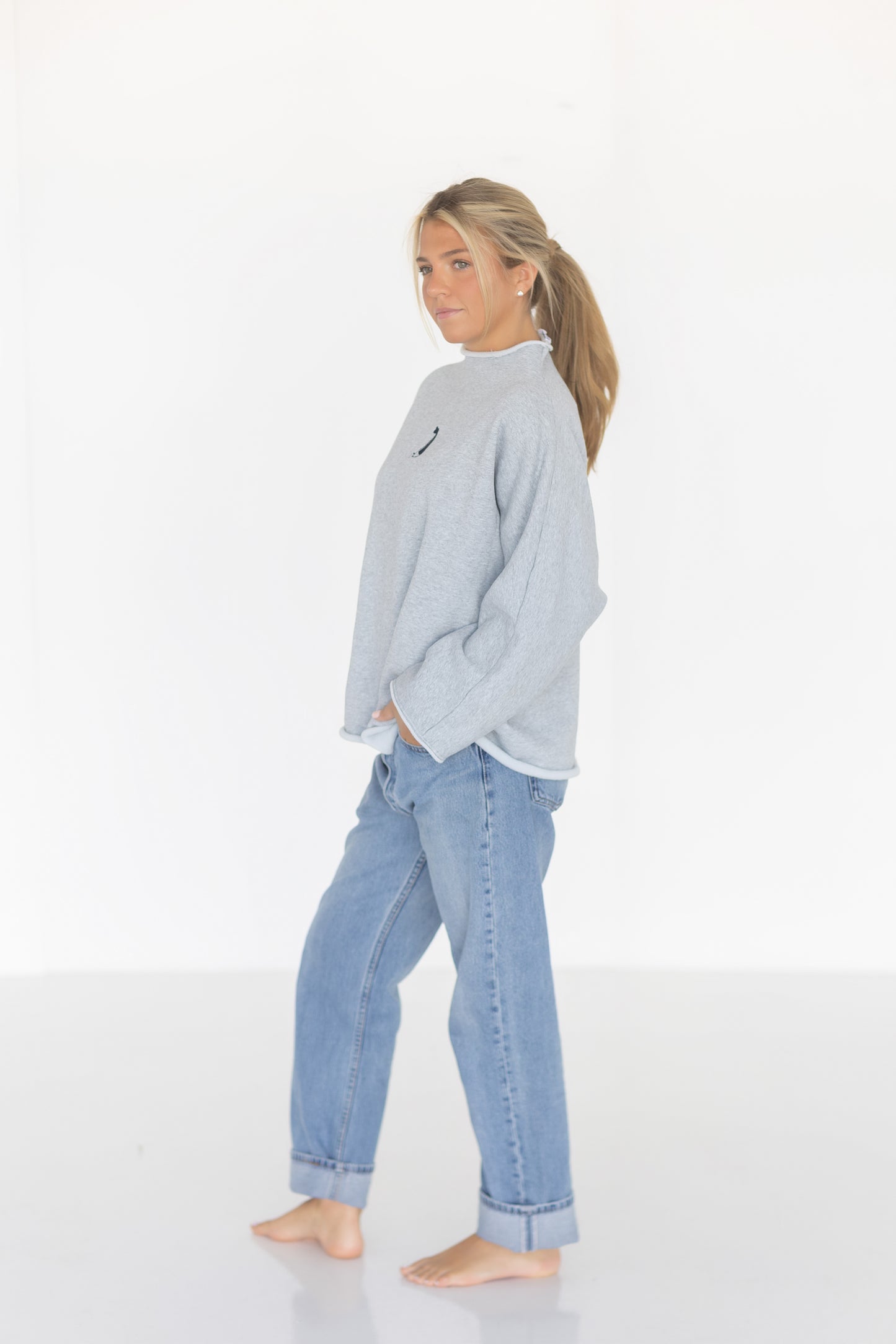 The Old Favorite Sweatshirt in Grey